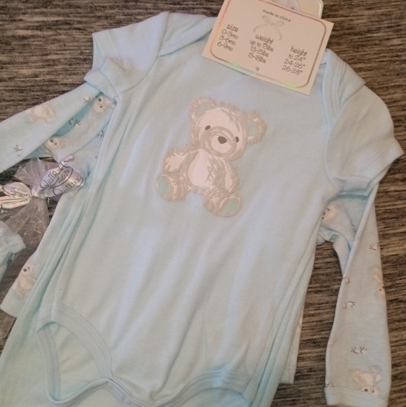 🆕Quiltex | "The Snuggle is Real" 6 Pc. Baby Boys Blue Layette Set Size 6-9 mos. - Picture 5 of 15